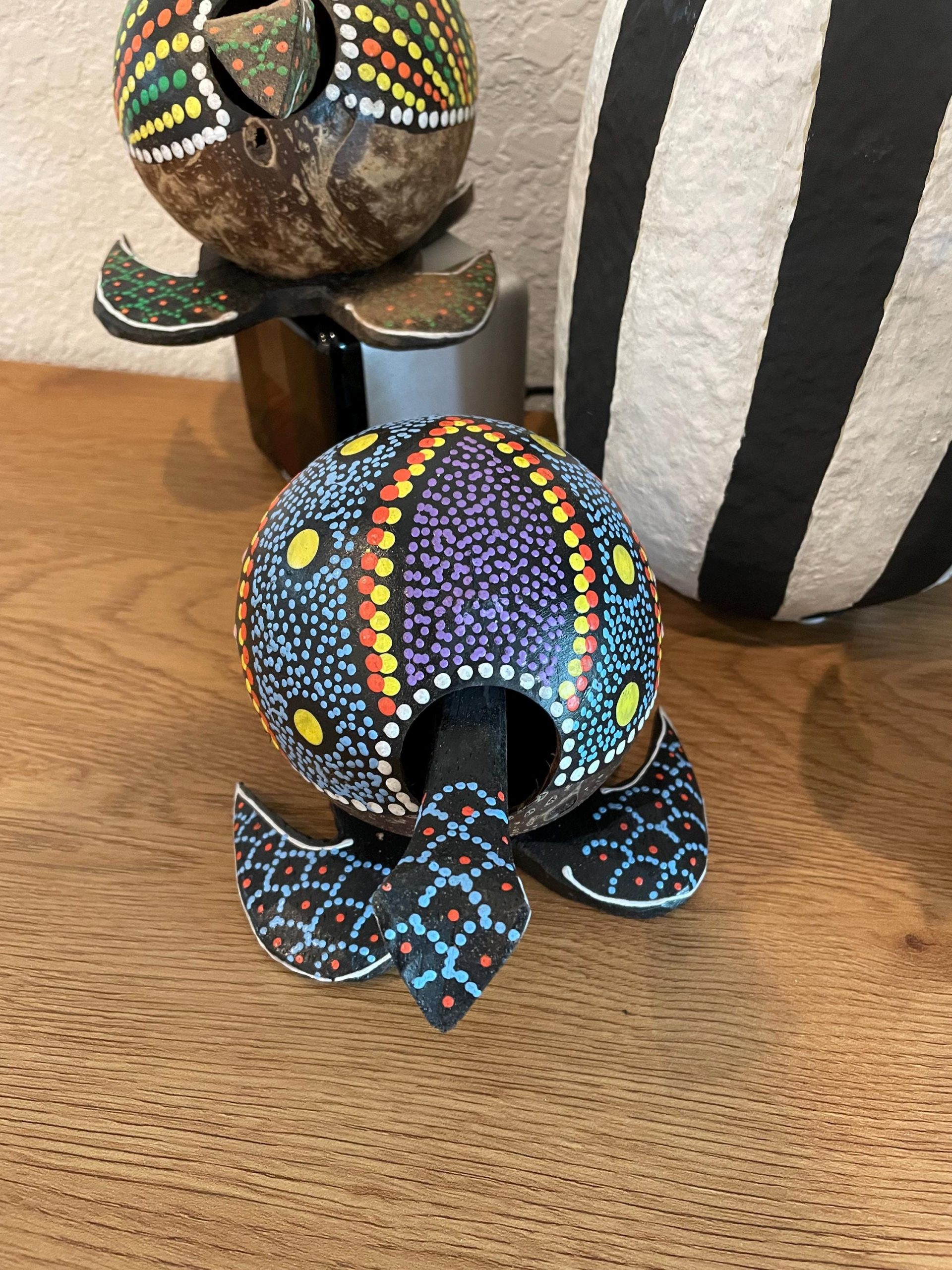 Handmade Painted Coconut Shell Turtle Bobblehead – Coastal Decor - Image 9