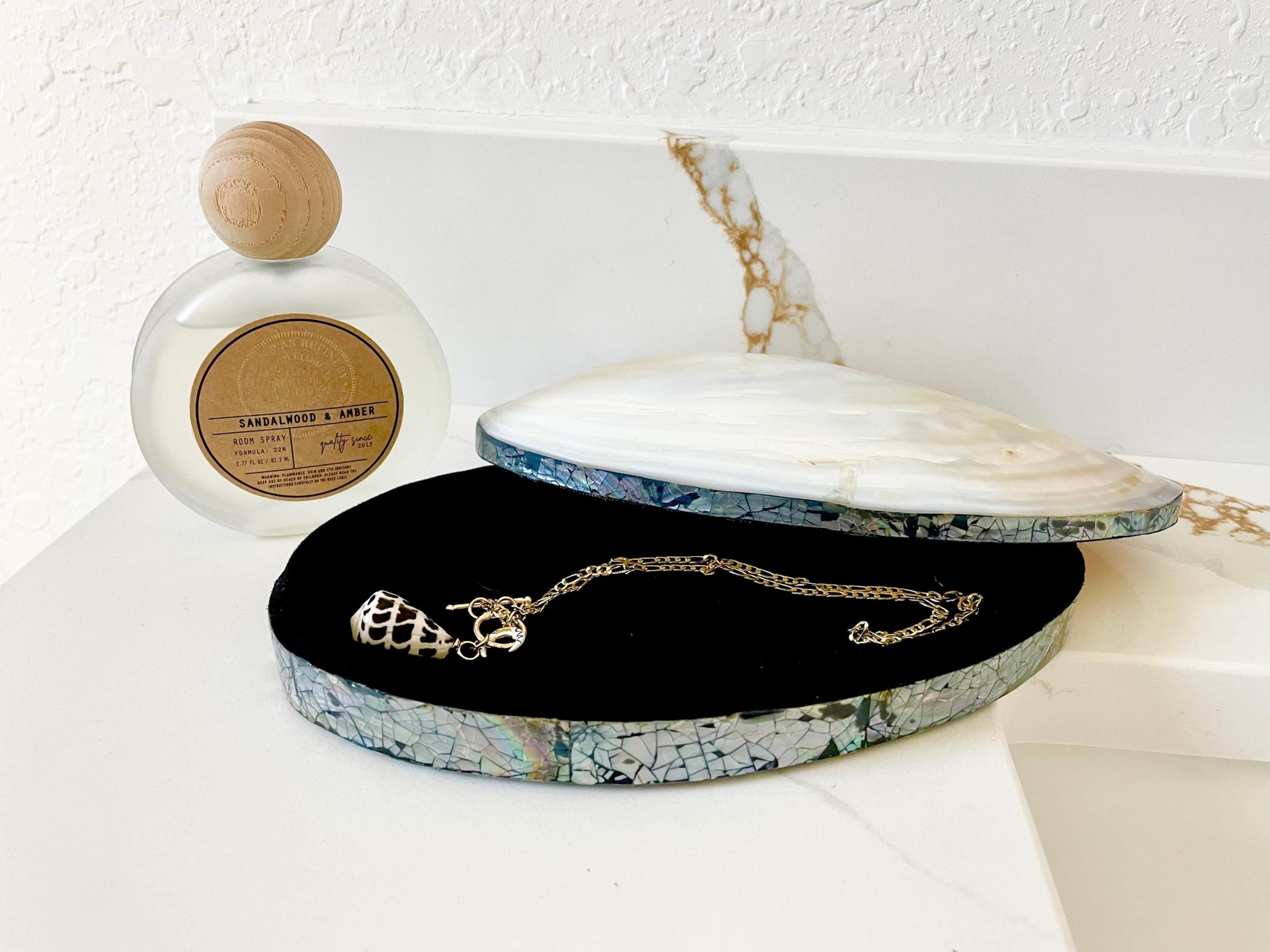 Handmade 8" Mussel Shell Jewelry Gift Box Iridescent Mother of Pearl Coastal Décor - Image 3